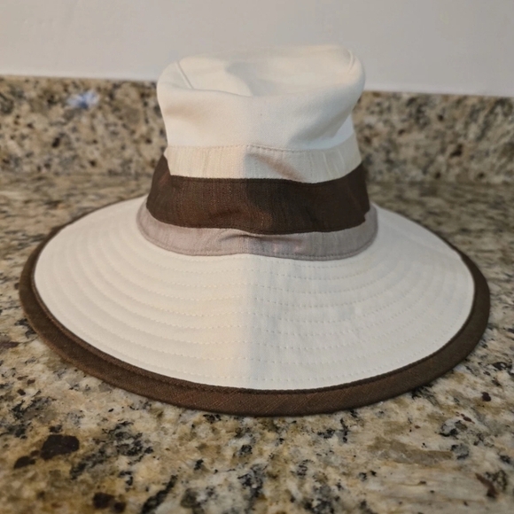 HERMES Bicolor hat bucket hat Fedora hat Silk/Linen Brown/Ivory Based - Picture 1 of 6